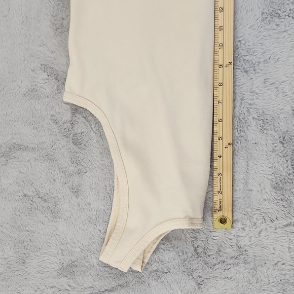 Vintage Universal Studios 90s tank top - Picture 9 of 10